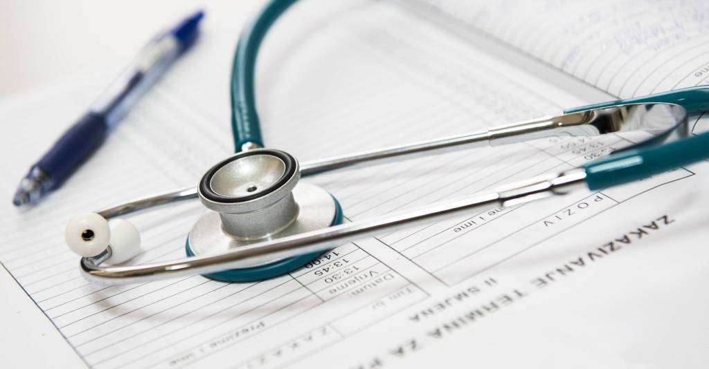 Medical Specimen Delivery with a Courier Service 1