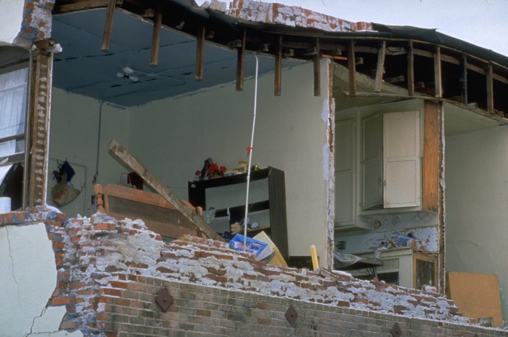 A-1 Courier During the Northridge Earthquake 2